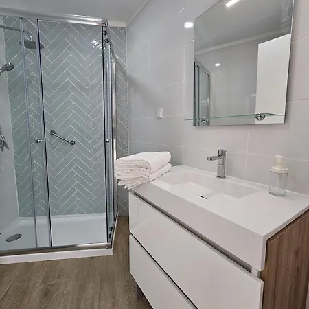 Casa Da Avo Tina Tatil Evi Armação de Pêra