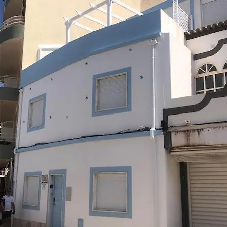 Casa Da Avo Tina Tatil Evi Armação de Pêra